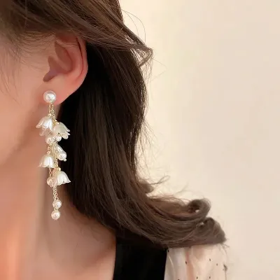 Pearl Floral Long Earrings